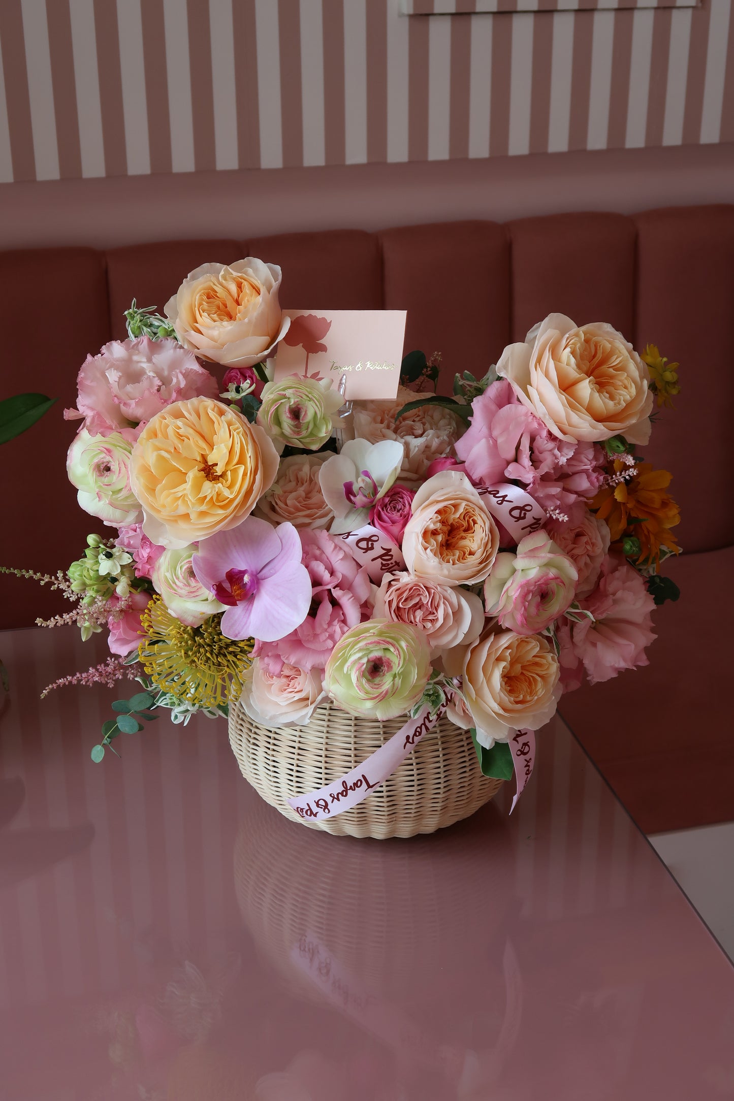 Austin Roses basket
