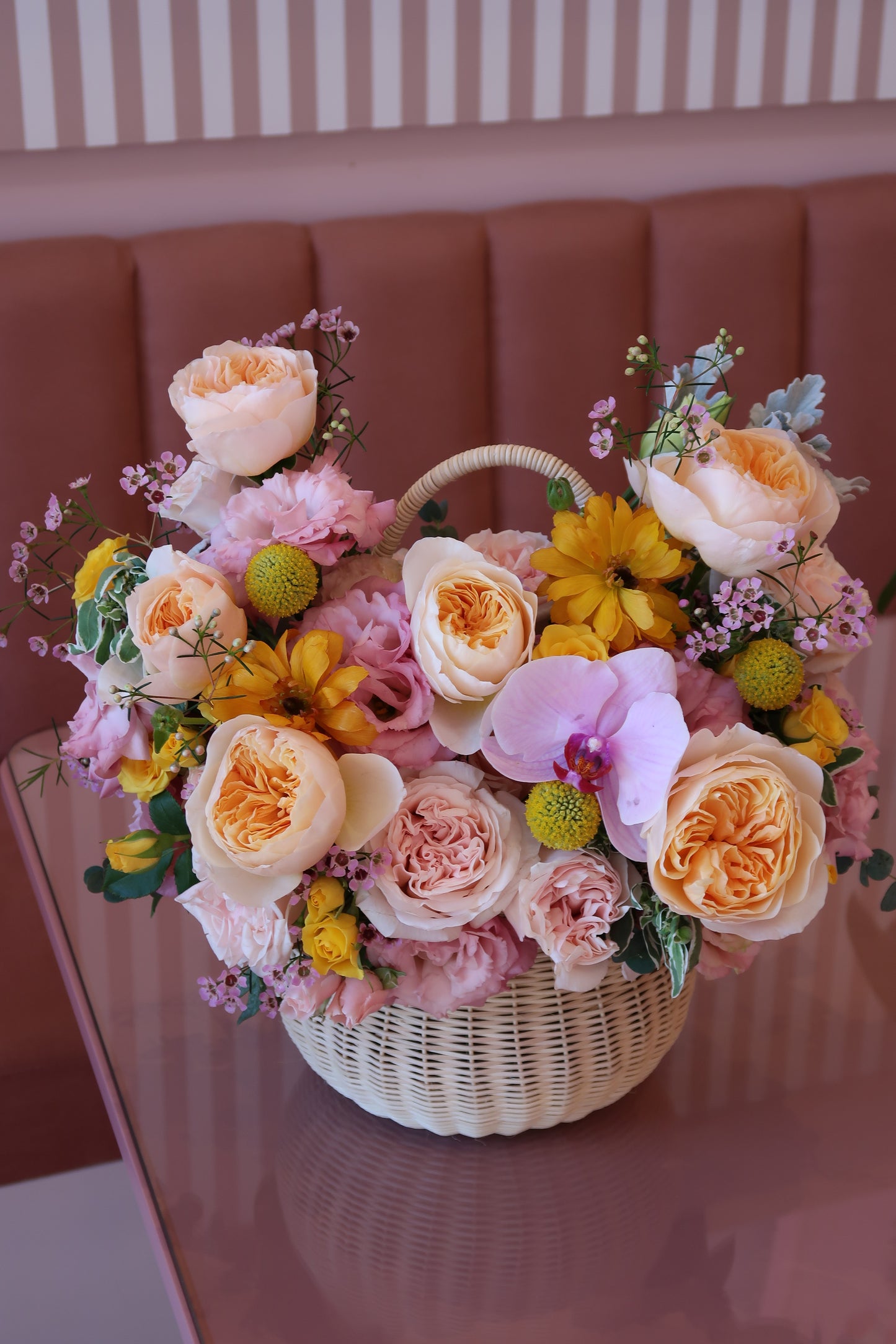 Austin Roses basket